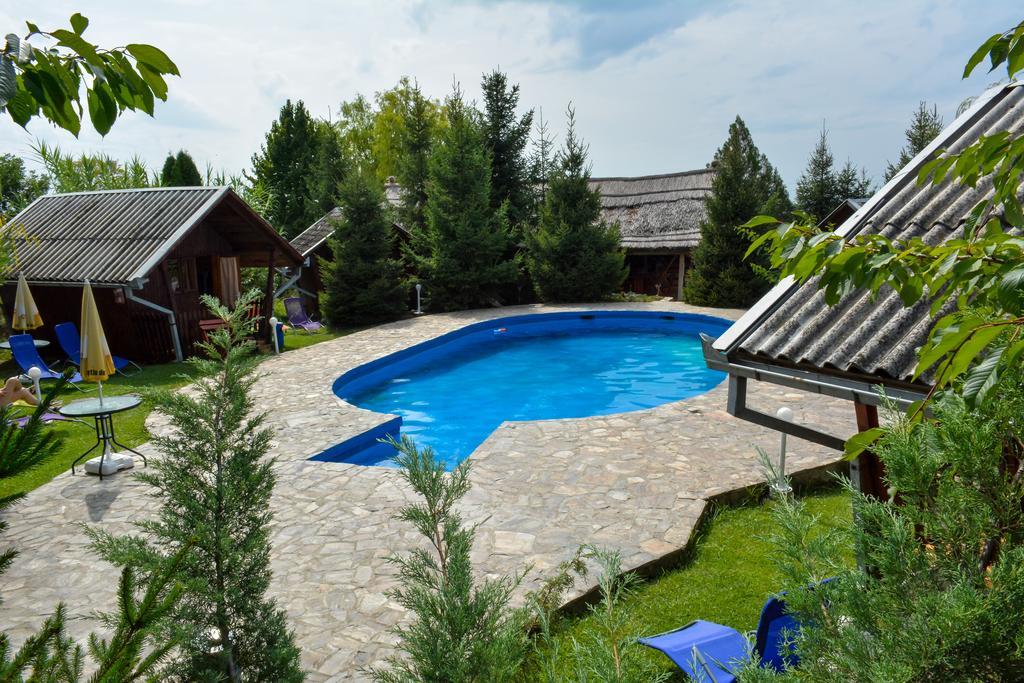Camping Robinson Country Club أرادايا المظهر الخارجي الصورة